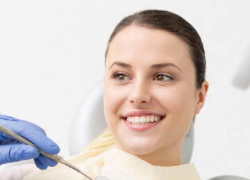 Teeth Tips to Keep Your Smile Bright This Season